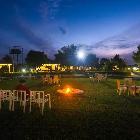 Tusk And Roar Corbett Resort, Jim Corbett Rāmnagar Exterior foto