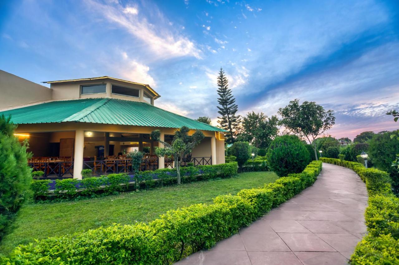 Tusk And Roar Corbett Resort, Jim Corbett Rāmnagar Exterior foto